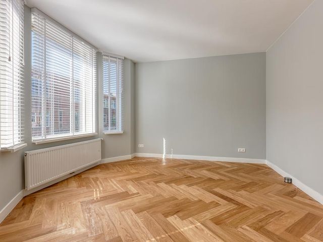 Perenstraat 321, 'S-Gravenhage