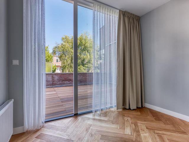 Perenstraat 321, 'S-Gravenhage
