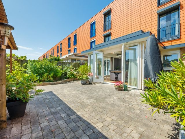 Singraven 5, Lelystad
