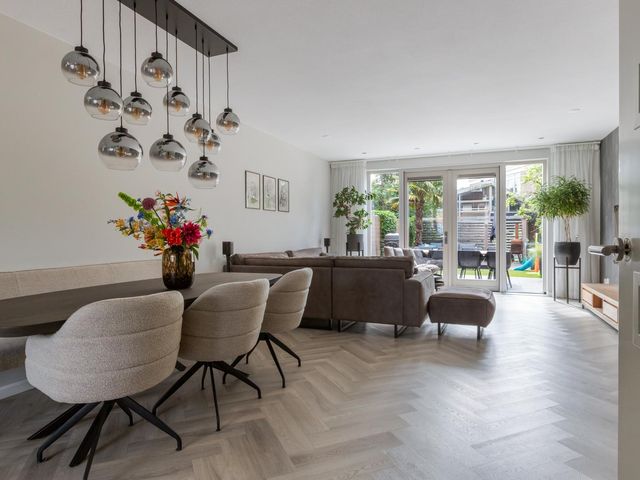 Mesdagstraat 4, Reeuwijk