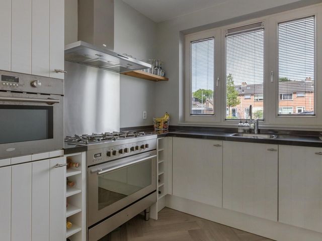 Mesdagstraat 4, Reeuwijk