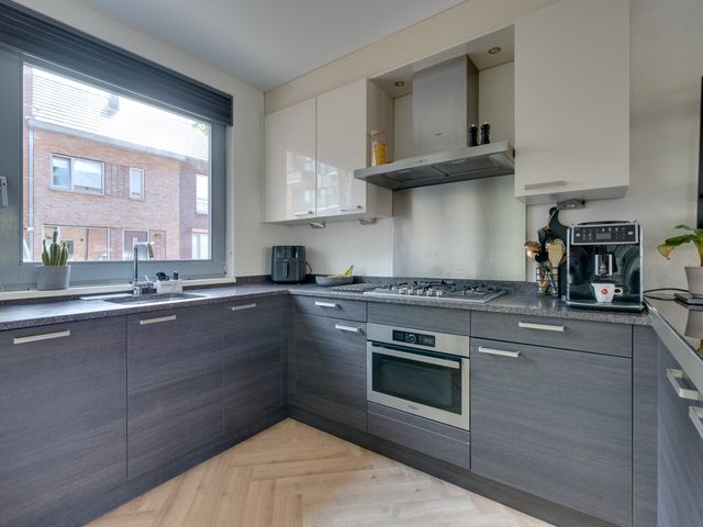 Dubbelspoor 25, Assendelft