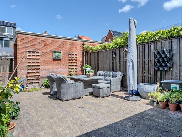 Oranjetuin 11, Bleiswijk