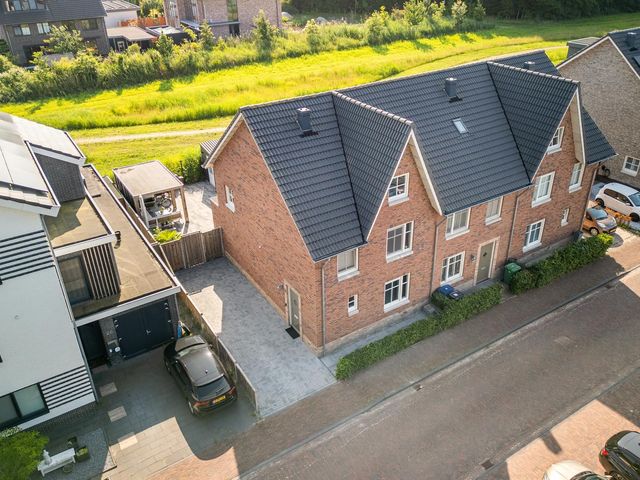 James Chadwickstraat 24, Almere