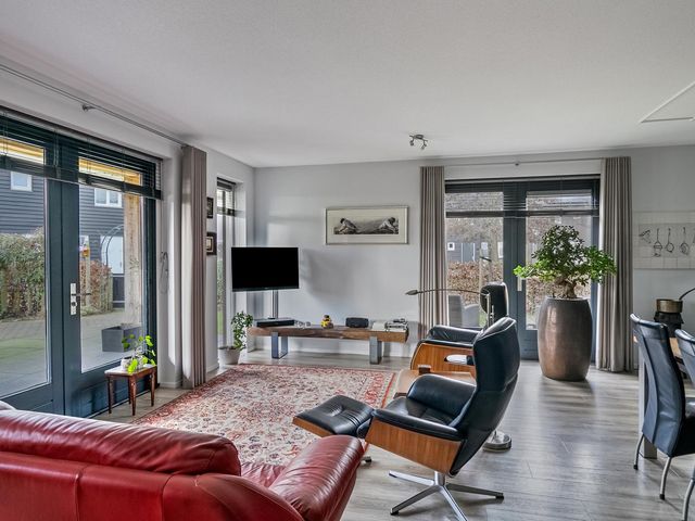 Veenhuizerhof 8, Wapse