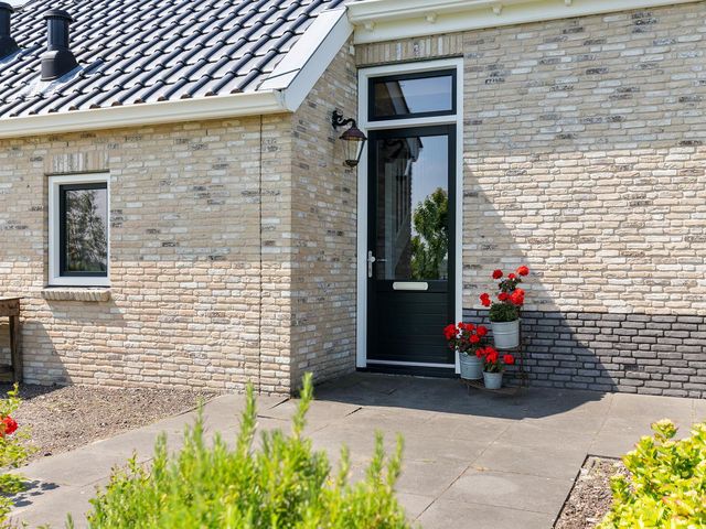 Oudeschouw 8, Akkrum