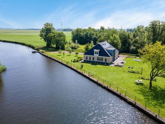 Oudeschouw 8, Akkrum