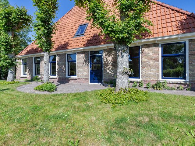 Doniaweg 1, Burgwerd