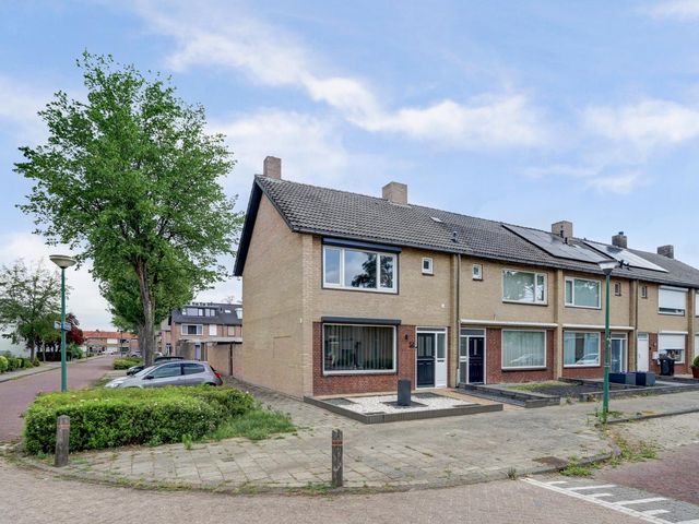 Hugo van der Goesstraat 16, Kaatsheuvel