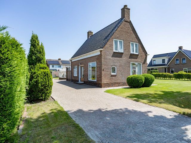 Lindsterlaan 6, Marum