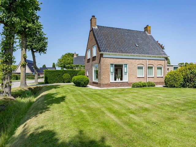 Lindsterlaan 6, Marum