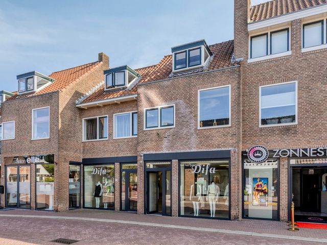 Sluisweg 24, Bunschoten-Spakenburg