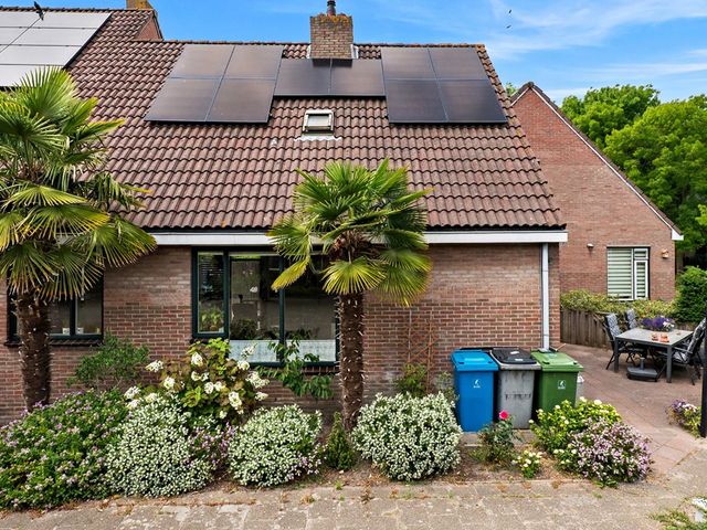Hoefslag 31, Maasland