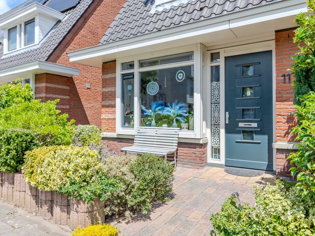 Oranjetuin 11, Bleiswijk
