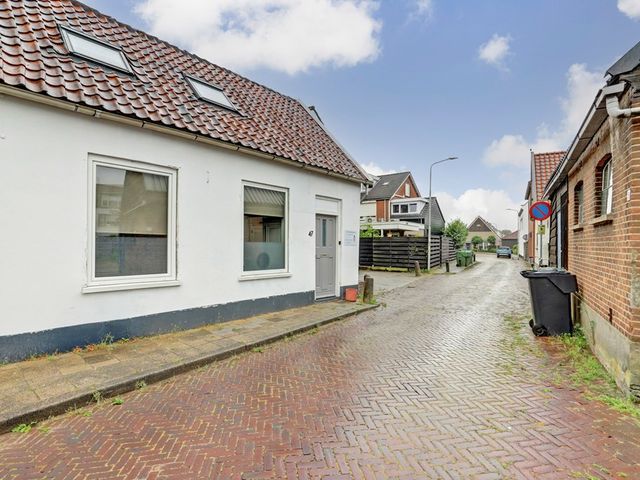 In 't Veldstraat 47, 's-Gravendeel
