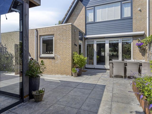 Vossenberg 10, Prinsenbeek
