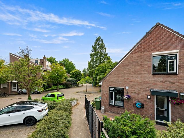 Hoefslag 31, Maasland