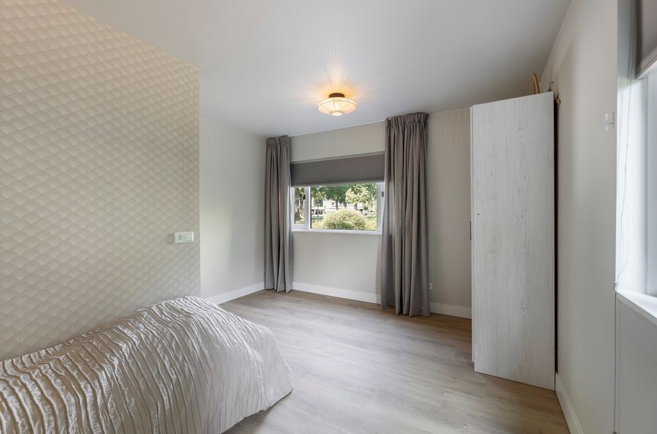 Bezoenstraat 8