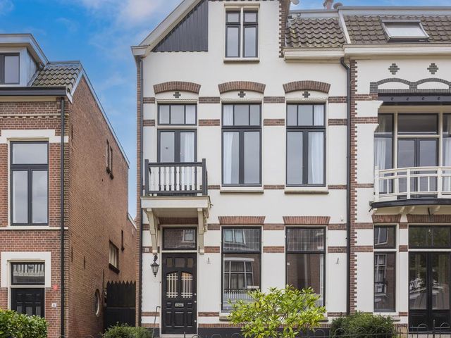 Burgemeester Weertsstraat 63, Arnhem