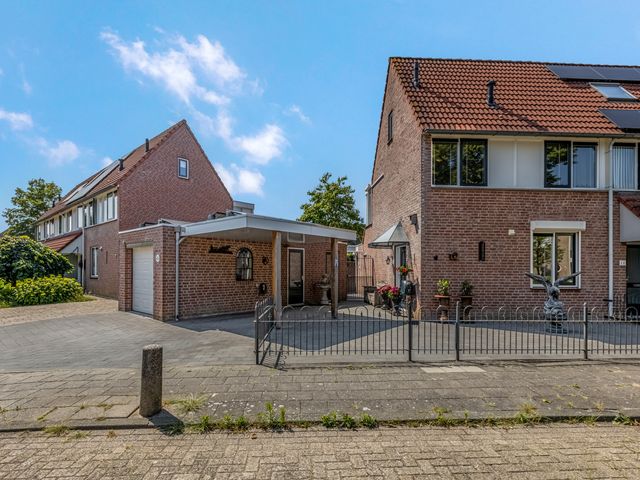 Mozartstraat 9, Tiel