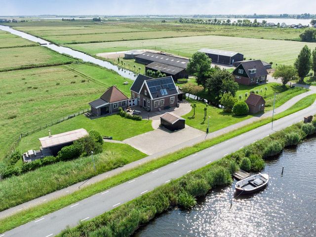 Wormerringdijk 7, Wormer