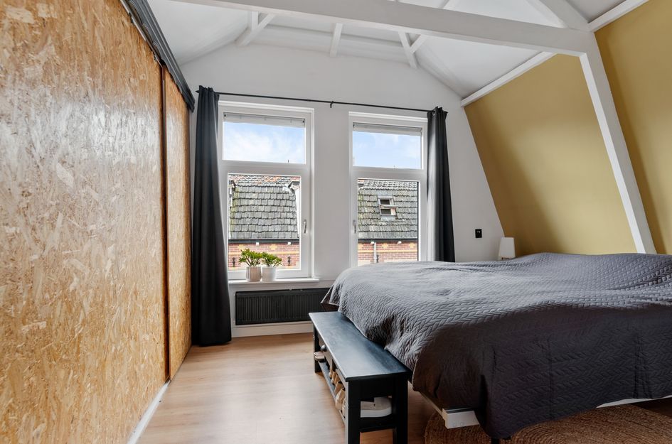 Kruislaan 28