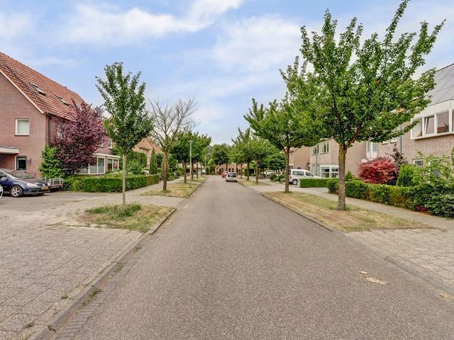Groene Specht 11, Zeewolde