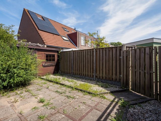 Valkenlaan 81, Delft