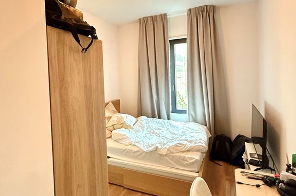 1e Middellandstraat 72B