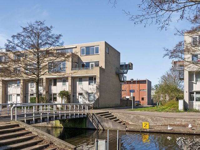 Charta 77-Vaart 154, Haarlem