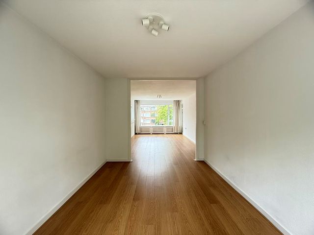 Koxhorn 16II, Amsterdam