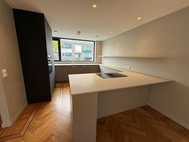 Sint Urbanusstraat 32, Amstelveen