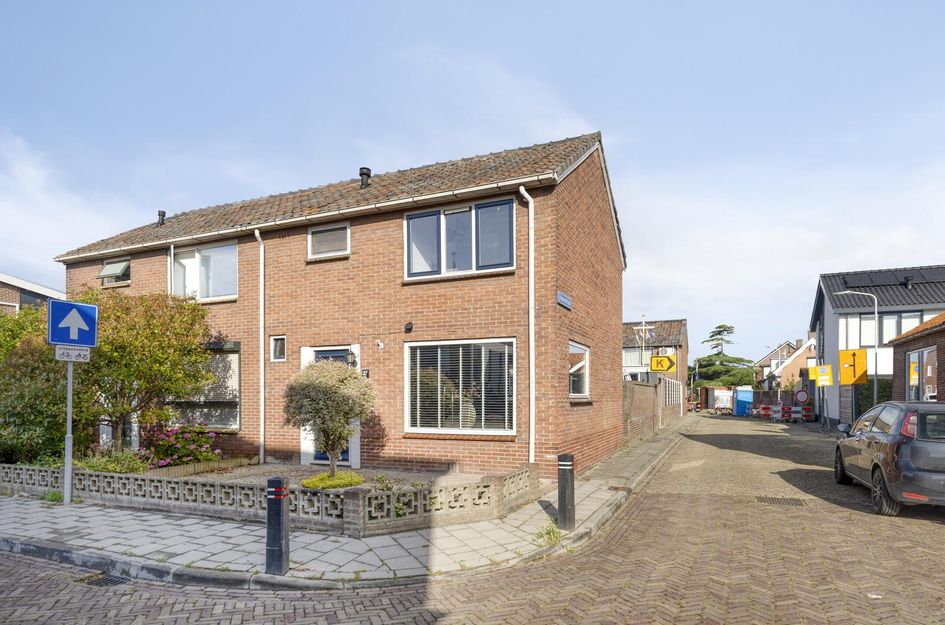 Kerkstraat 27