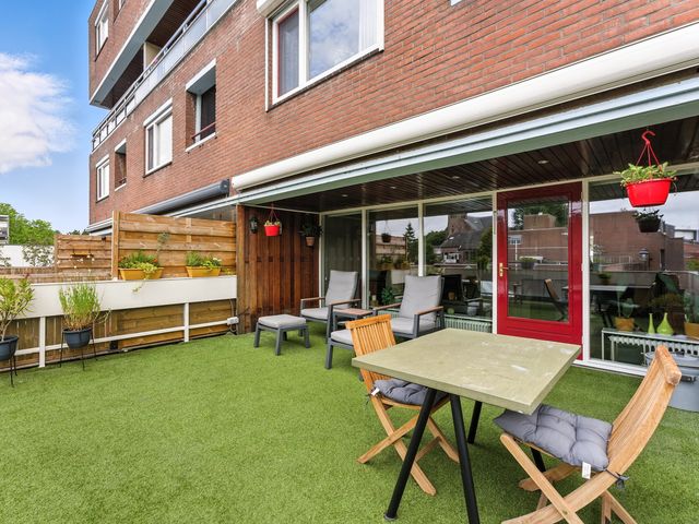 Nedersassen 8, Alblasserdam
