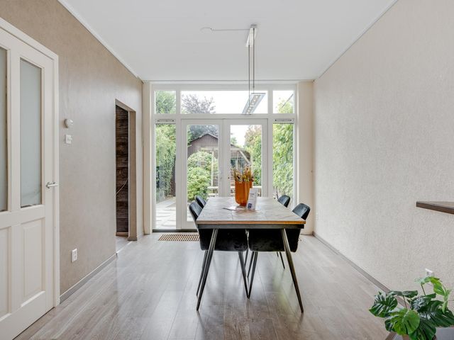 Pauwenstraat 7, Voorschoten