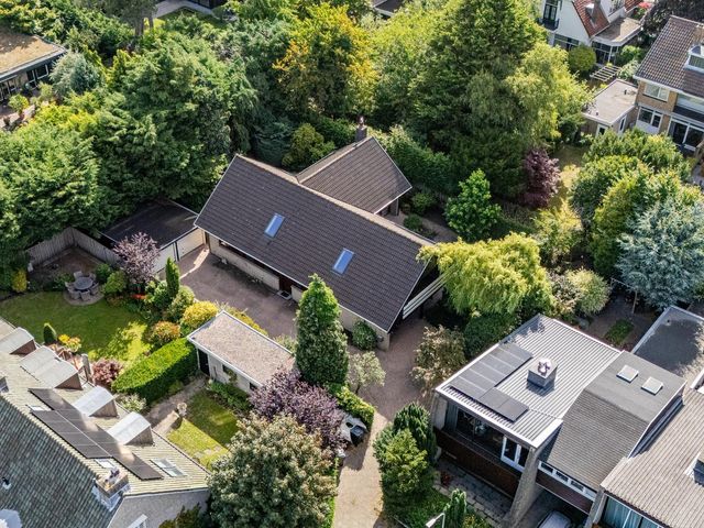 Van Hamellaan 32, Voorschoten