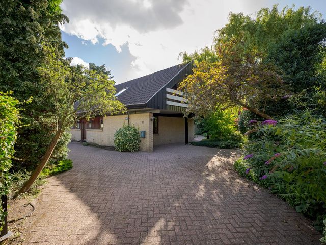 Van Hamellaan 32, Voorschoten