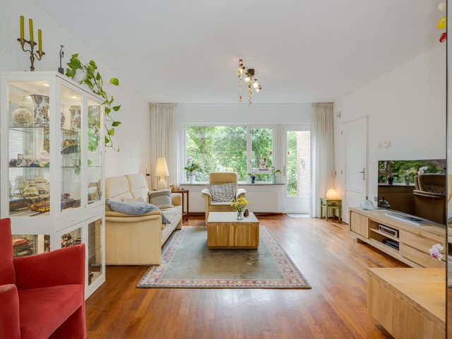 Floriszpad 13, Voorschoten