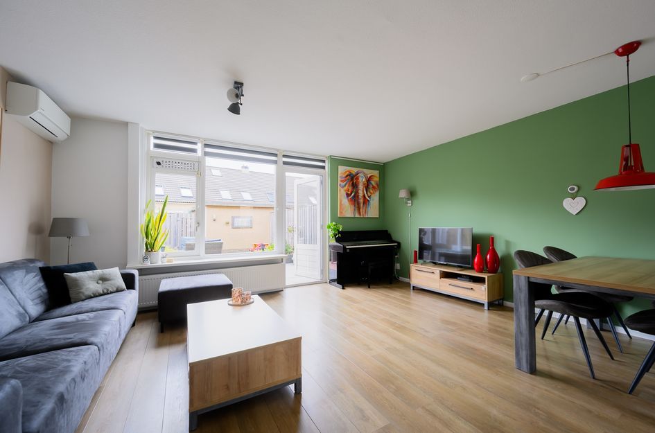 Lau Mazirelstraat 8