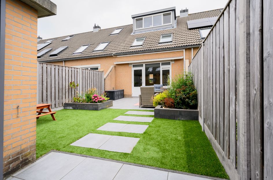 Lau Mazirelstraat 8