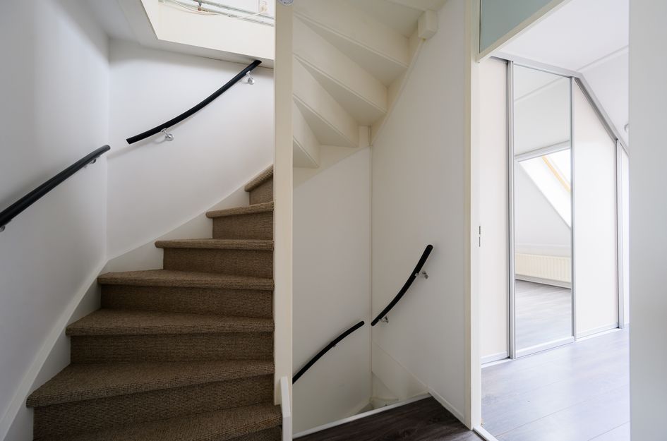 Lau Mazirelstraat 8