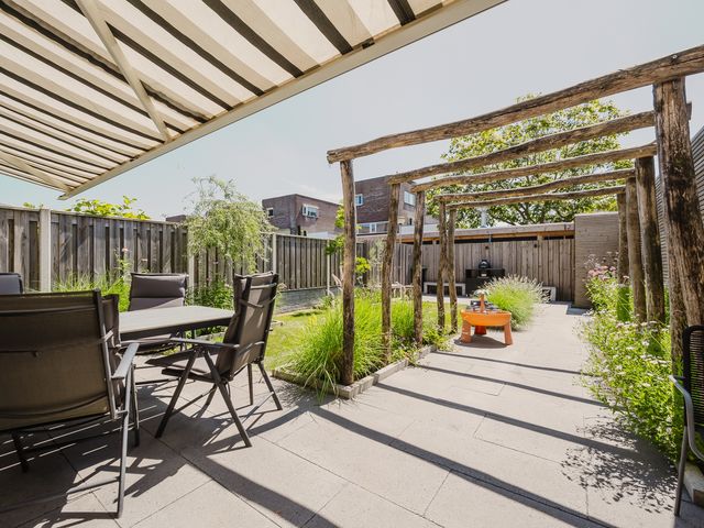 Velhorstlaan 4, Spijkenisse
