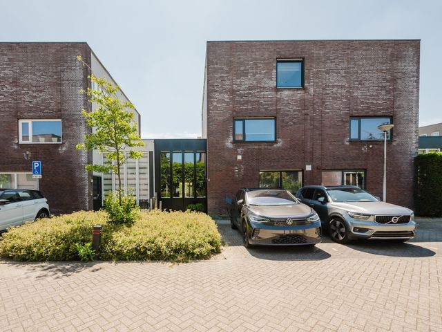 Velhorstlaan 4, Spijkenisse