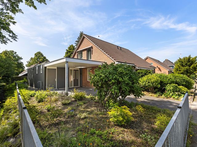 Van Ewsumstraat 62, Marum