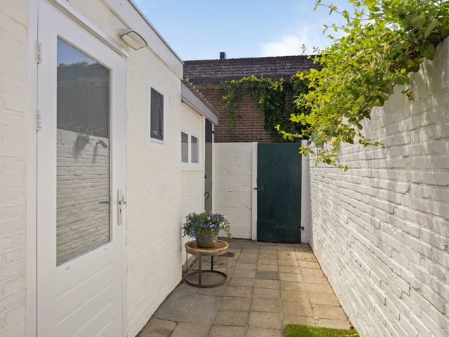 Westgracht 48, Den Helder