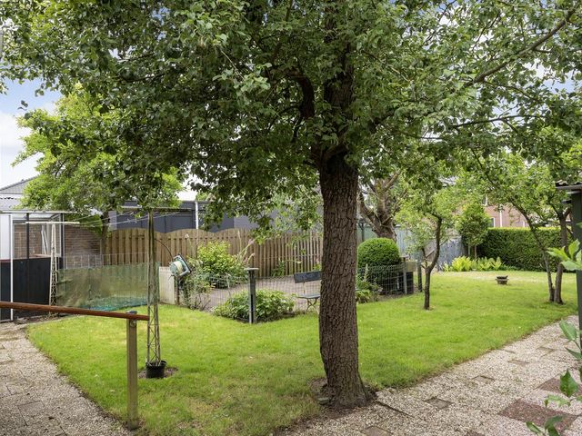 Burgemeester Osselaan 1, Schoonebeek