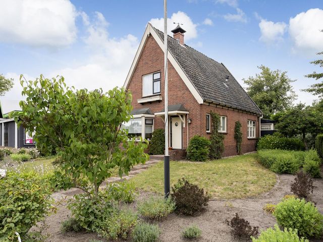 Burgemeester Osselaan 1, Schoonebeek