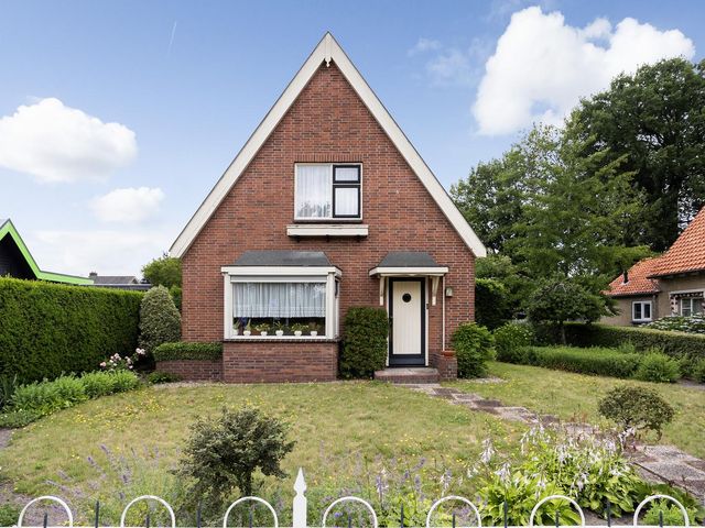 Burgemeester Osselaan 1, Schoonebeek