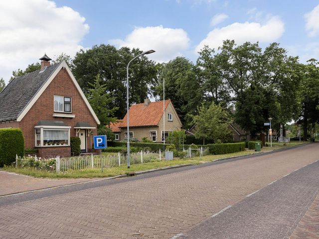 Burgemeester Osselaan 1, Schoonebeek