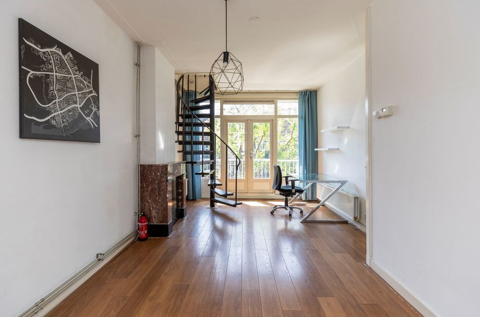 Luzacstraat 24B02